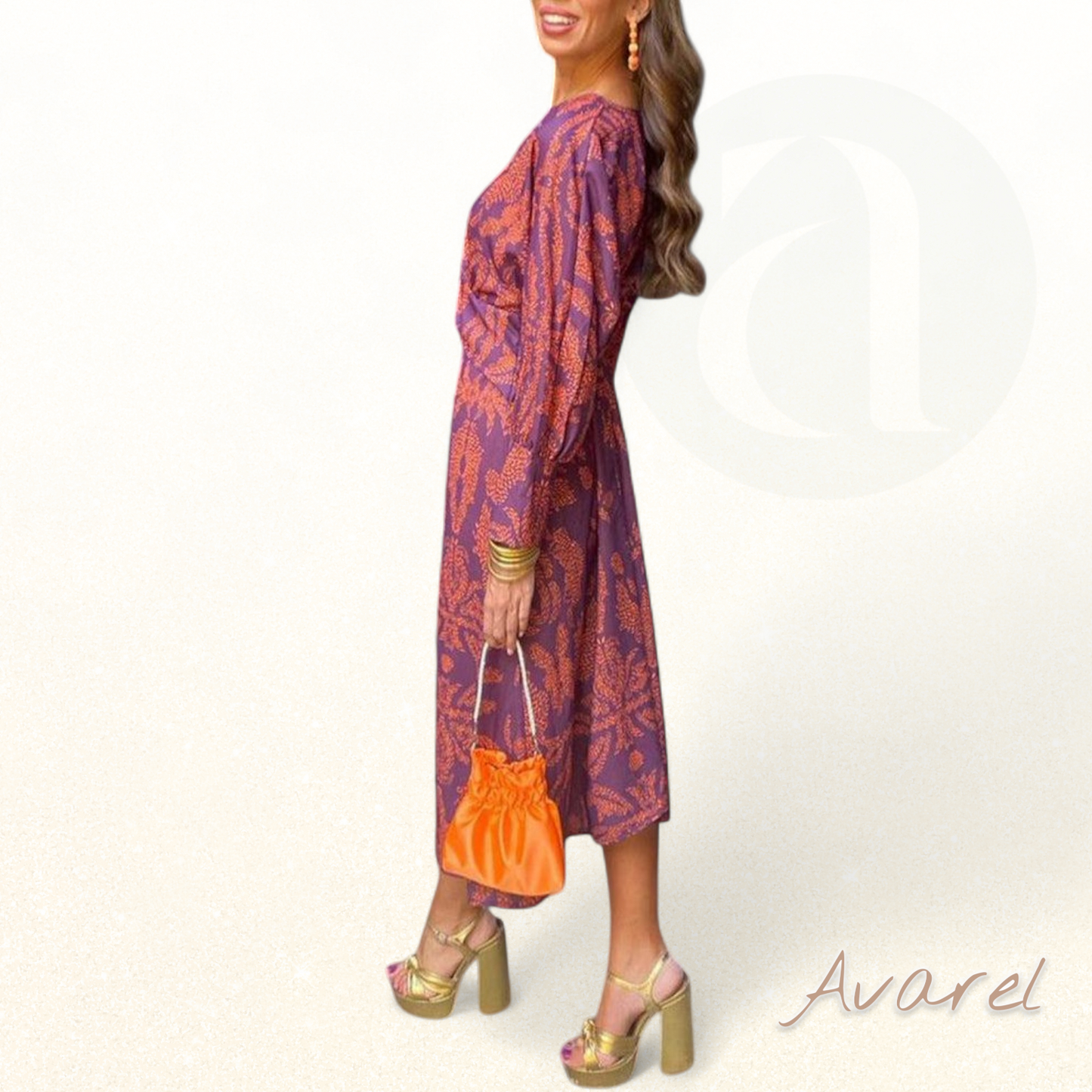 Elegantes Blush-Kleid zum perfekten und modischen Erscheinungsbild