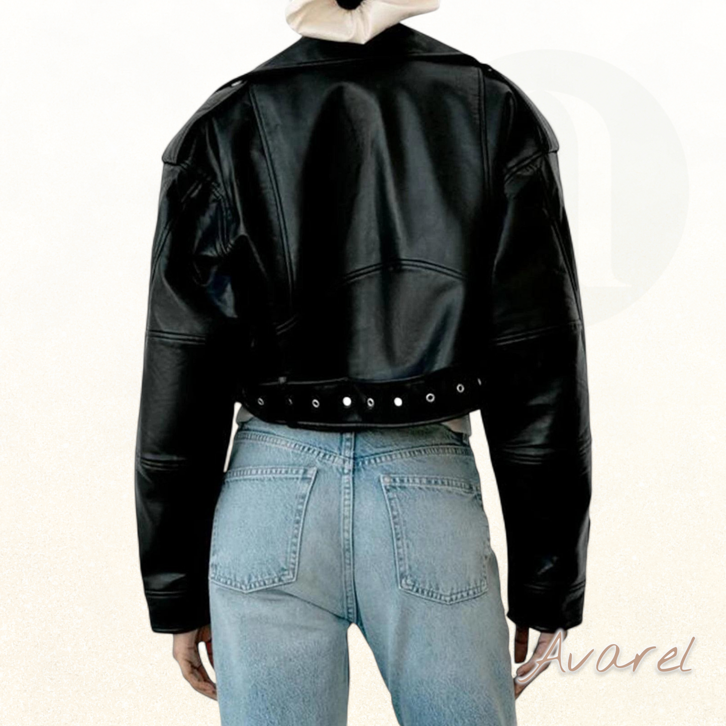 Claudia | Elegante Designer-Lederhosen im zeitlose Stil