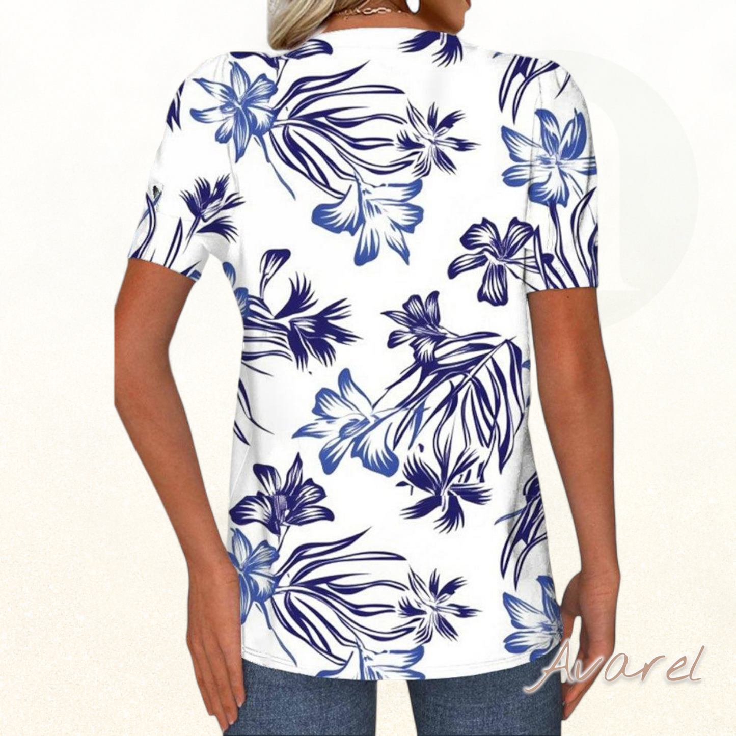 Stylischs Rundhals-T-Shirt mit Blumenmönster, gestrickt für en besondere Look