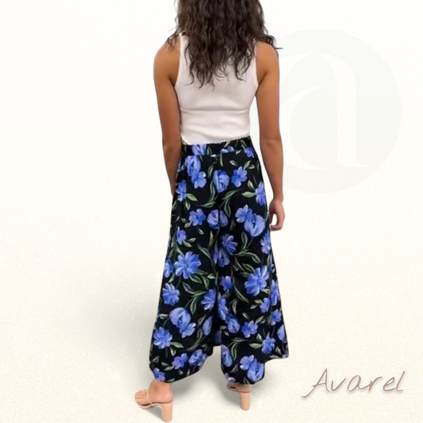 Eleganti weite Hose mit hohe Bund und hübsche Blume-Muster