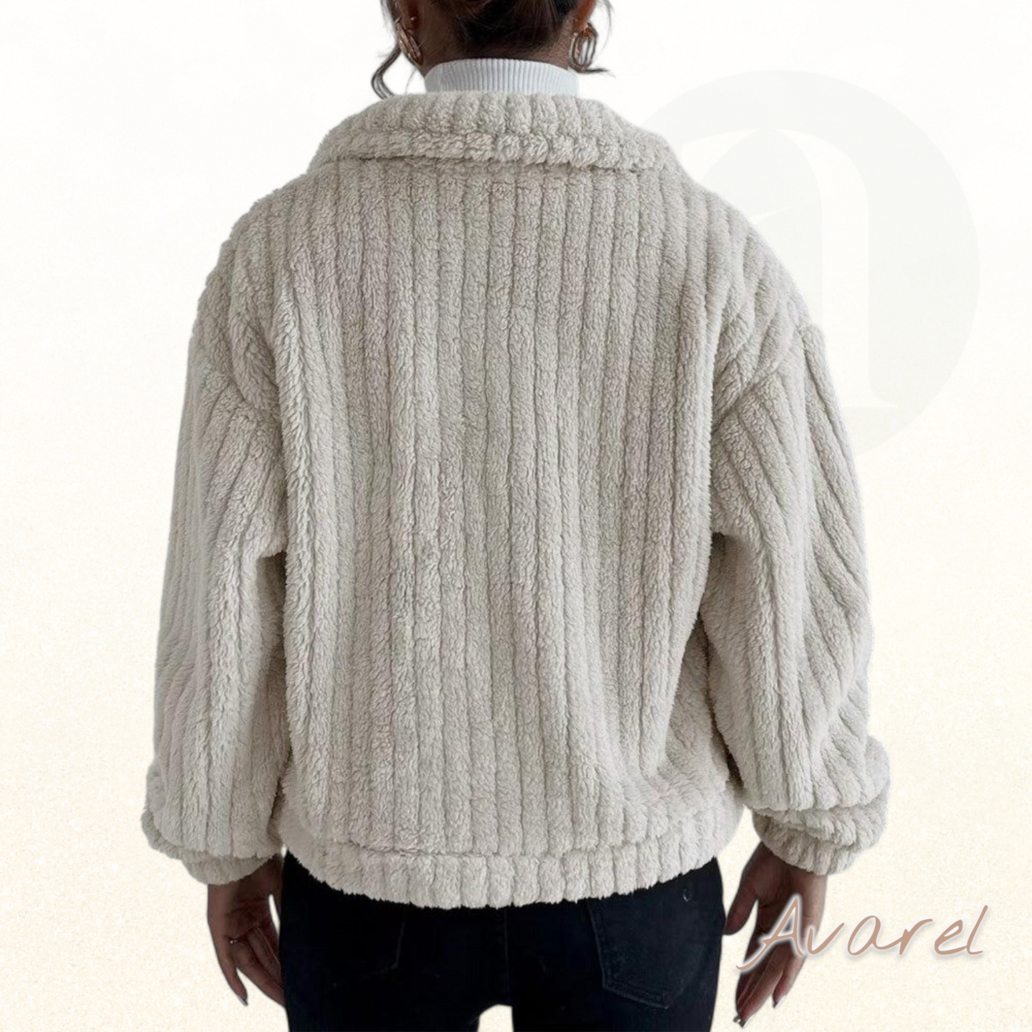 Stylischer eifarbiger, dicker Mantel mit elegante Reversknöpfe und lange Ärmel