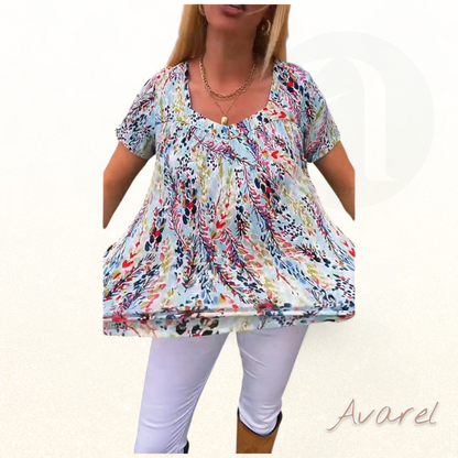 Stilvoll bedruckts T-Shirt mit U-Ausschnitt und Kurzearm