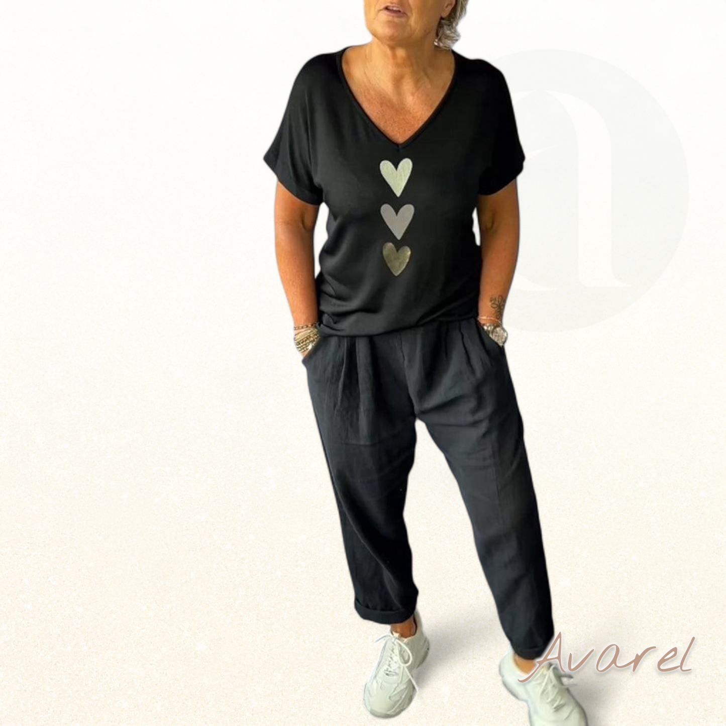 Komfortabli Freizeithose mit stilvolle einfärbige Tasche