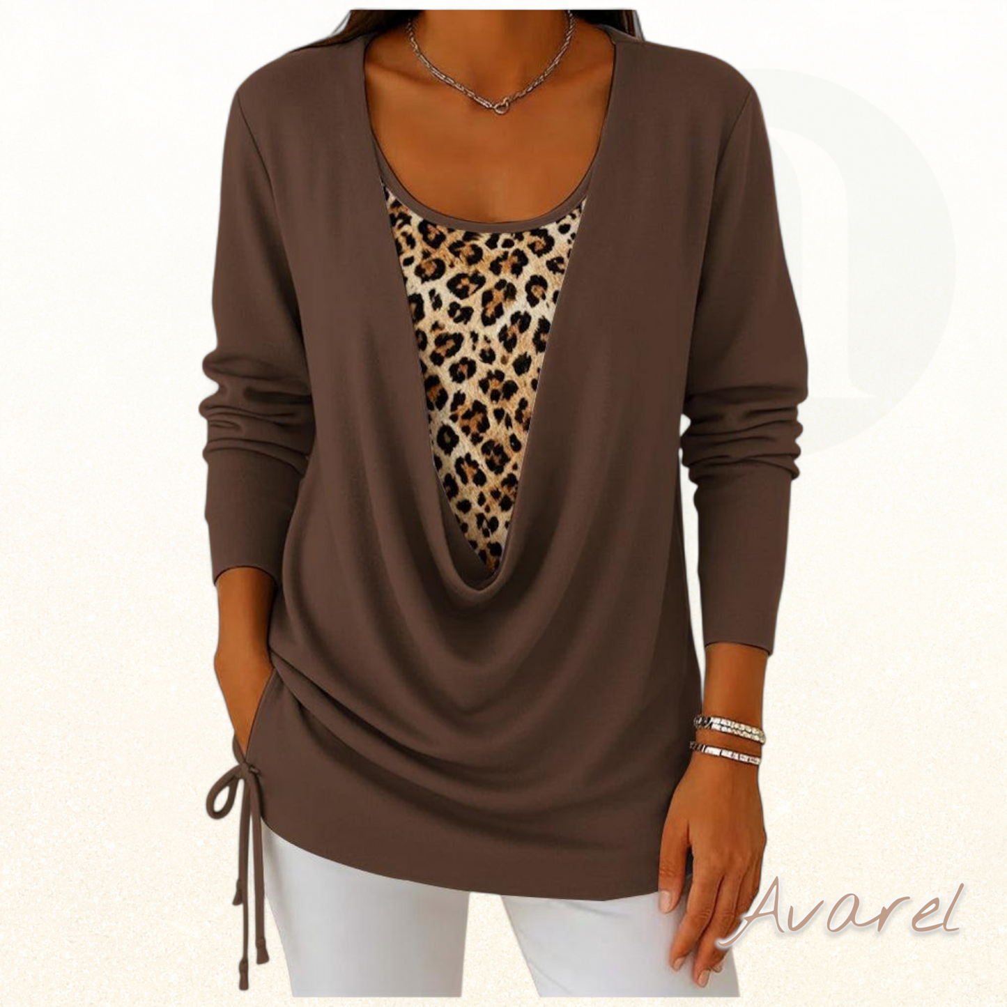 Stylisch Leopardenmuster T-Shirt mit fäärbe Zweiteilung und Schnür-Detail