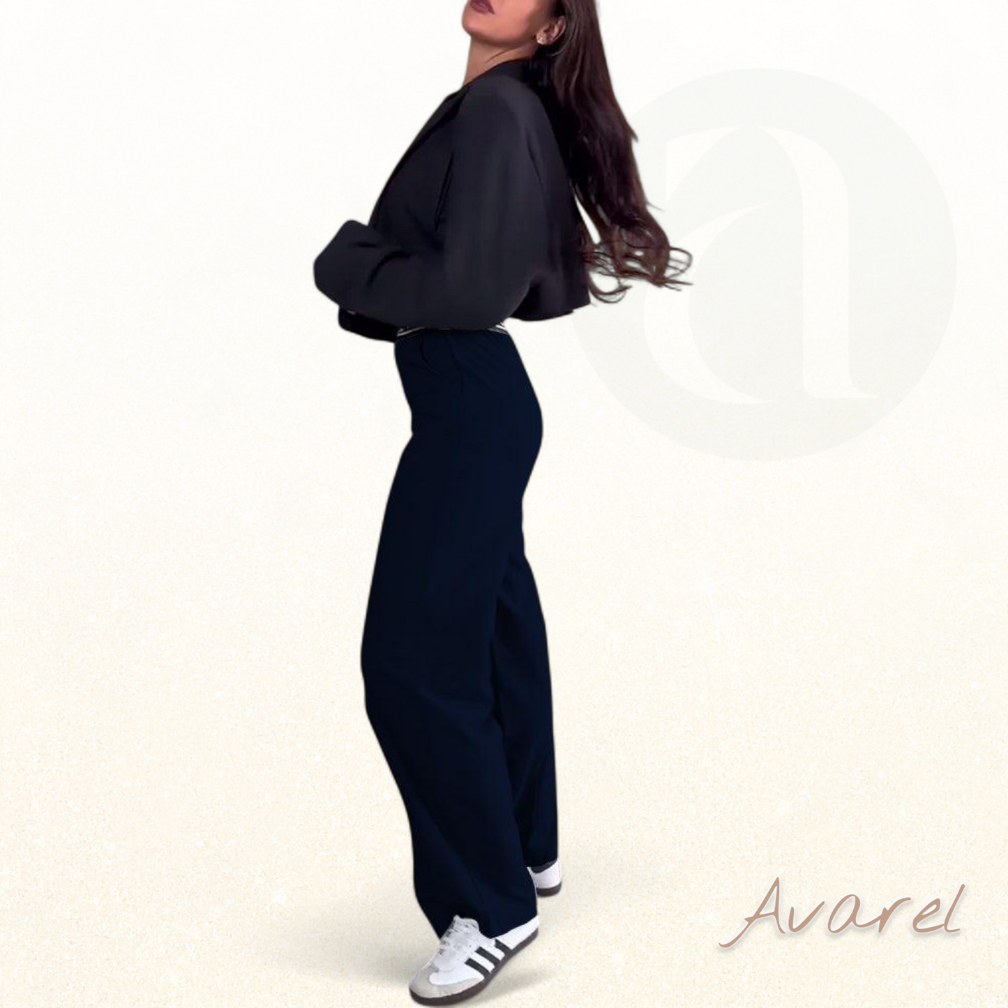 Bequemi gerade Hose in Uni-Farb mit praktische Reißverschlusstasche