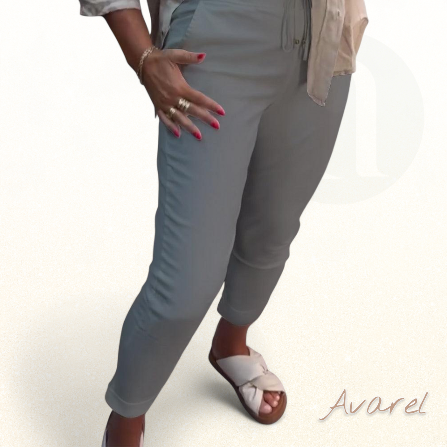 Schicke Bleistiftshose mit bequemem Kordelzug für de perfekte Look