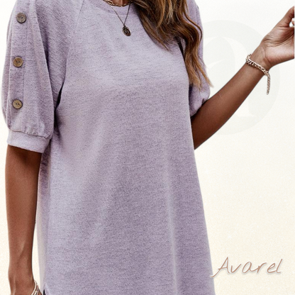 Stilvolls T-Shirt mit modische Knopfärmle für dr perfekti Look