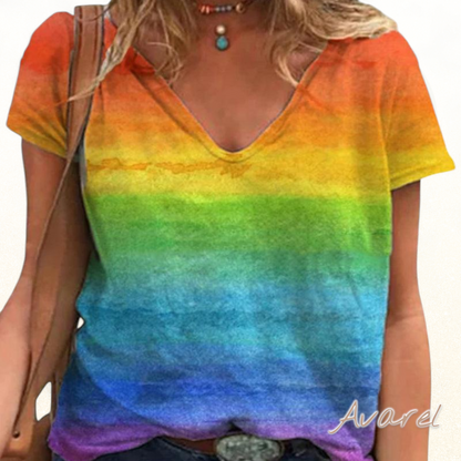 Bequemes V-Ausschnitt T-Shirt mit farbigem Regenbogen-Print für e ne lässige Look