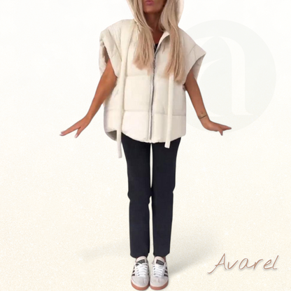 Warni gfütterti Kapuzenjacke im eifarbeigem Design mit Reißverschluss und churze Ärmel