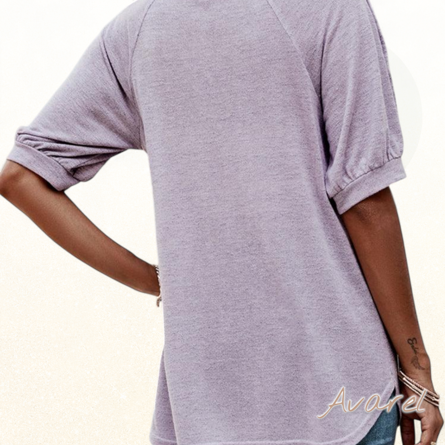 Stilvolls T-Shirt mit modische Knopfärmle für dr perfekti Look