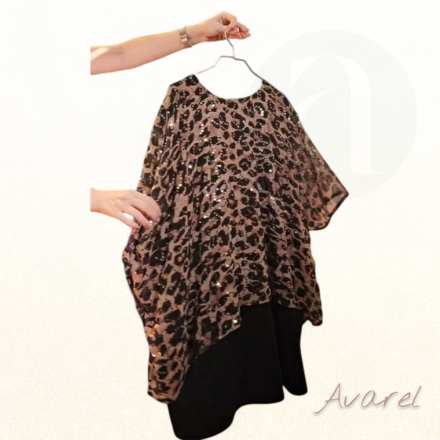 Stylischs Leopardenmuster T-Shirt mit funkelnde Paillette und elegante Fleedermausärmle