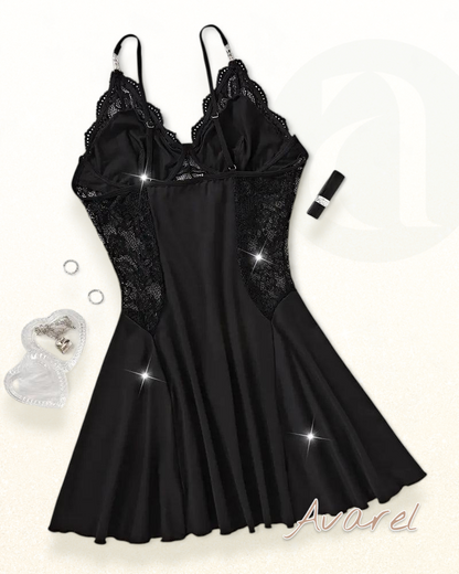 Sexy Nachthem, mit verführerischem Strumpfhalter-Design