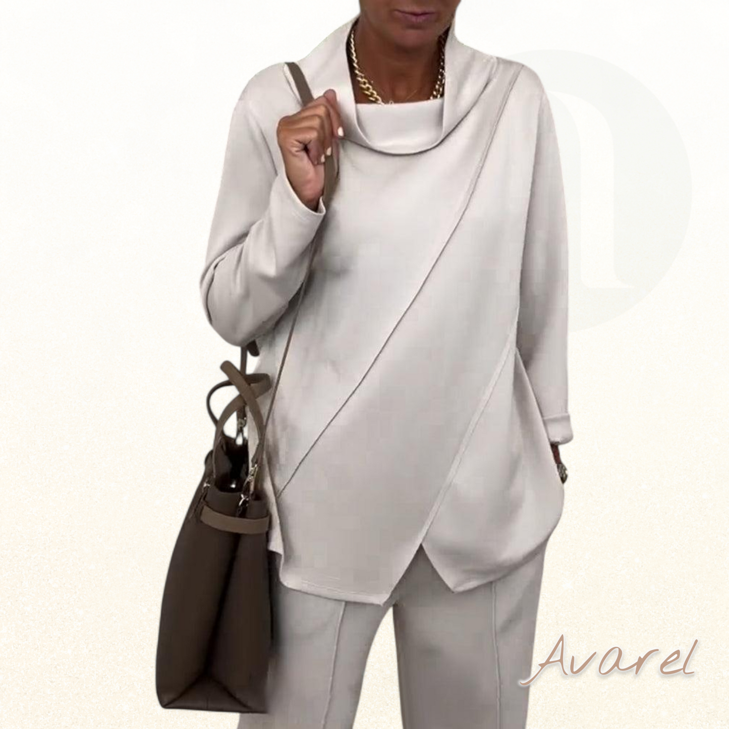 Elegante unregelmässig länge Ärmligi Drapierte Krage für e stilvolle Look