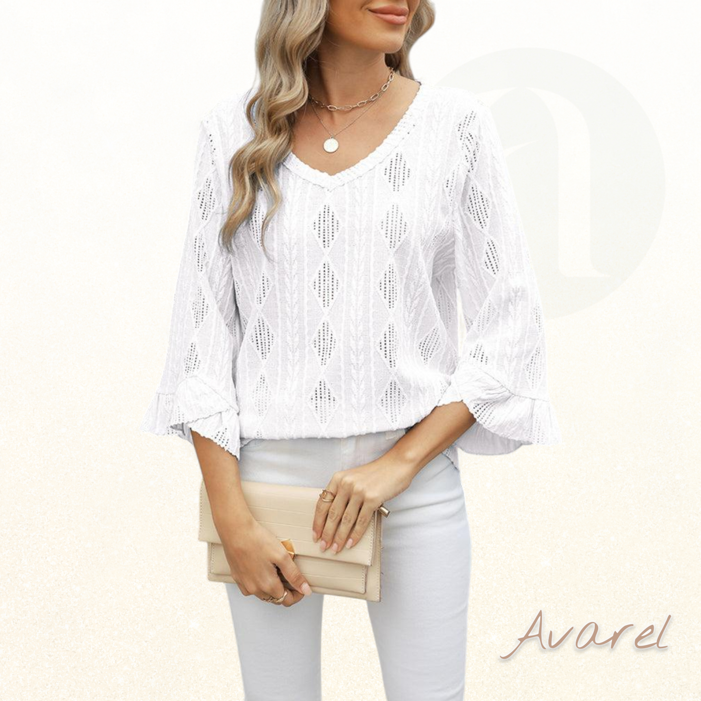 Stilvolls Oberteil mit Rautenkaromuster, elegante Hoaldetails und trendy Trompetenärmel