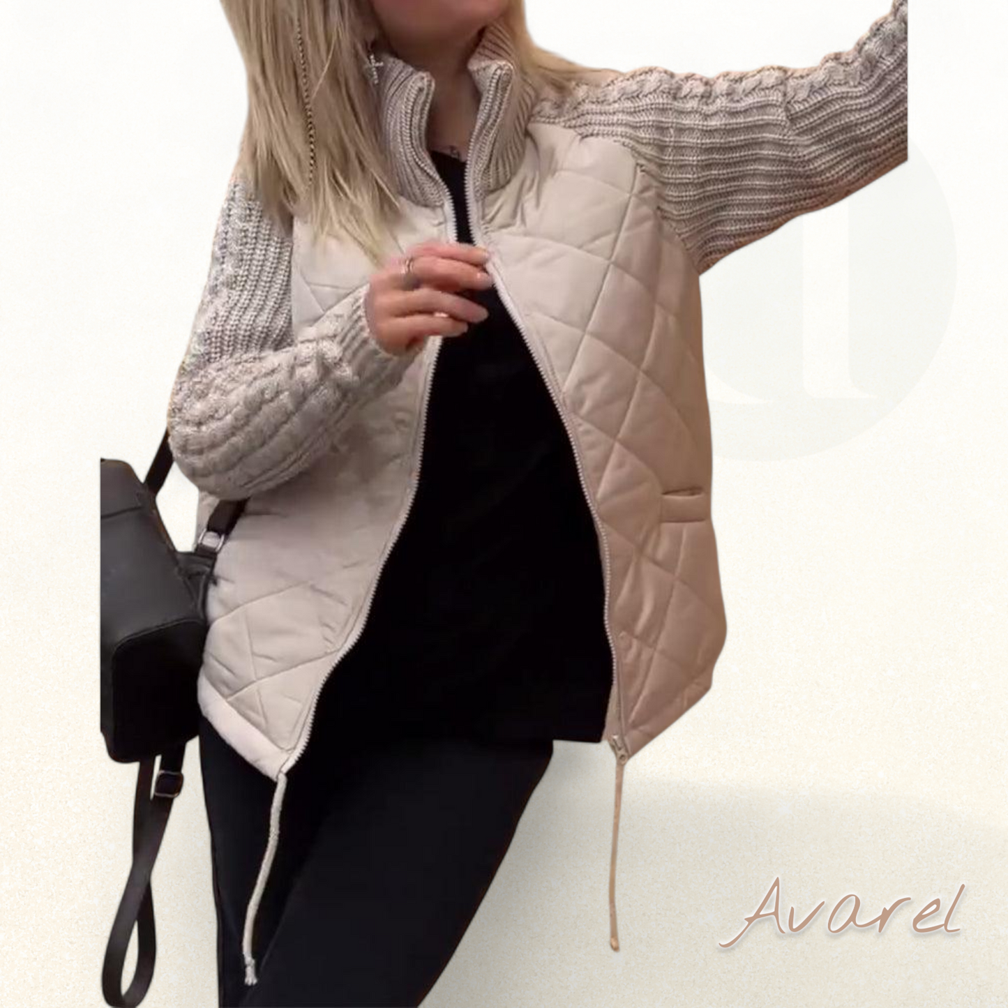 Eleganter einfarbiger Mantel mit praktischem Reissverschluss und stilvollem hohe Kragen