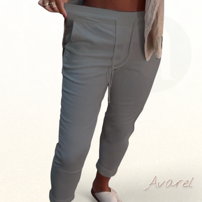 Schicke Bleistiftshose mit bequemem Kordelzug für de perfekte Look