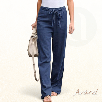 Bequemi Hose mit gschtader Beinlinie und elastischem Bund für optimale Komfort