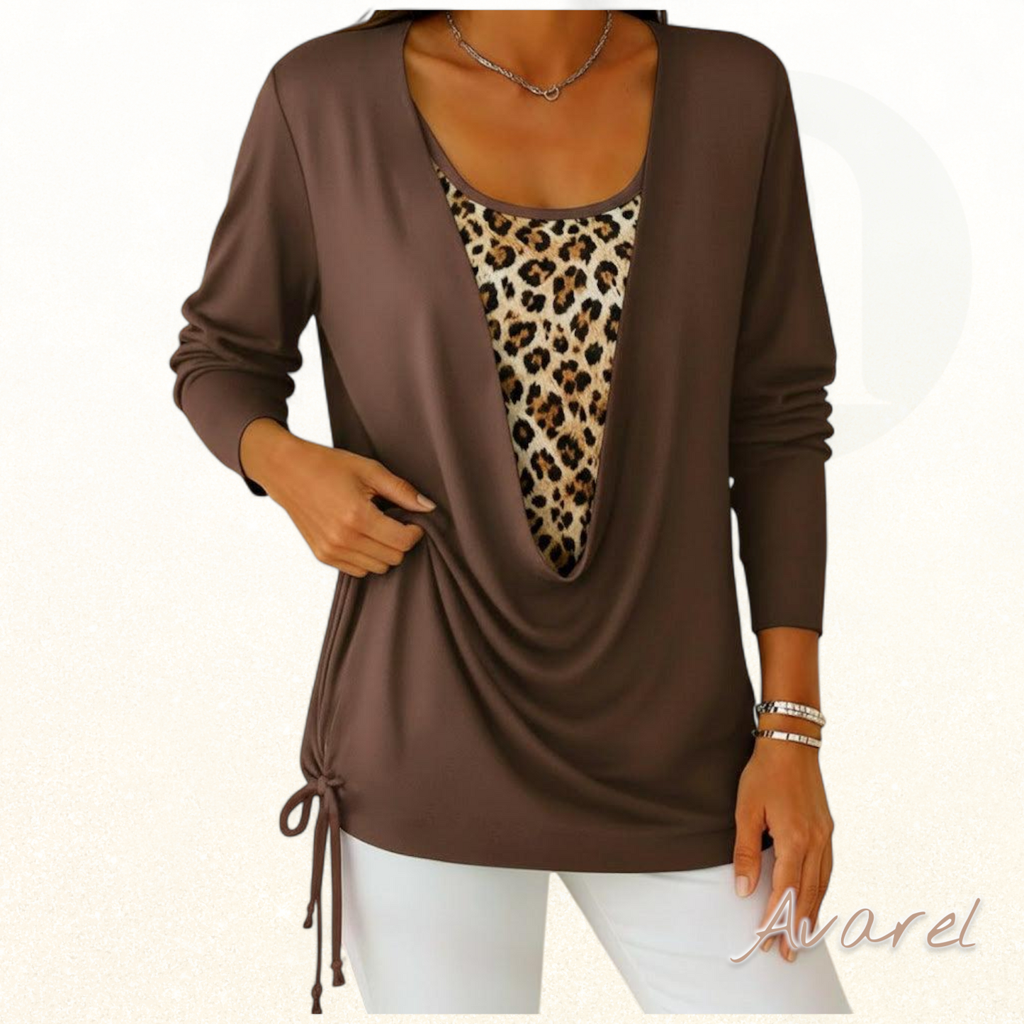 Stylisch Leopardenmuster T-Shirt mit fäärbe Zweiteilung und Schnür-Detail