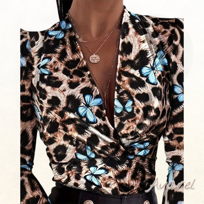 Trendigs Leopard- und Schmetterlingsmuster – Top-Modestück