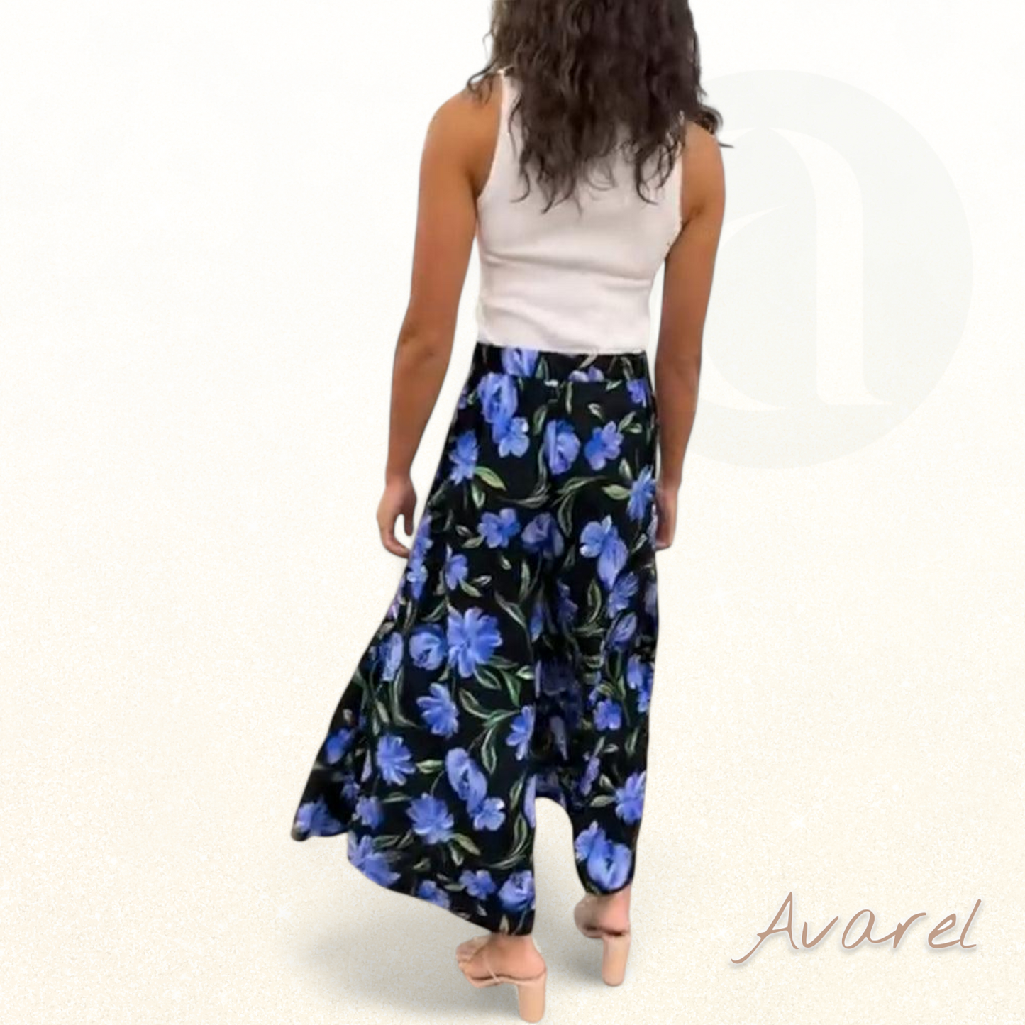 Eleganti weite Hose mit hohe Bund und hübsche Blume-Muster