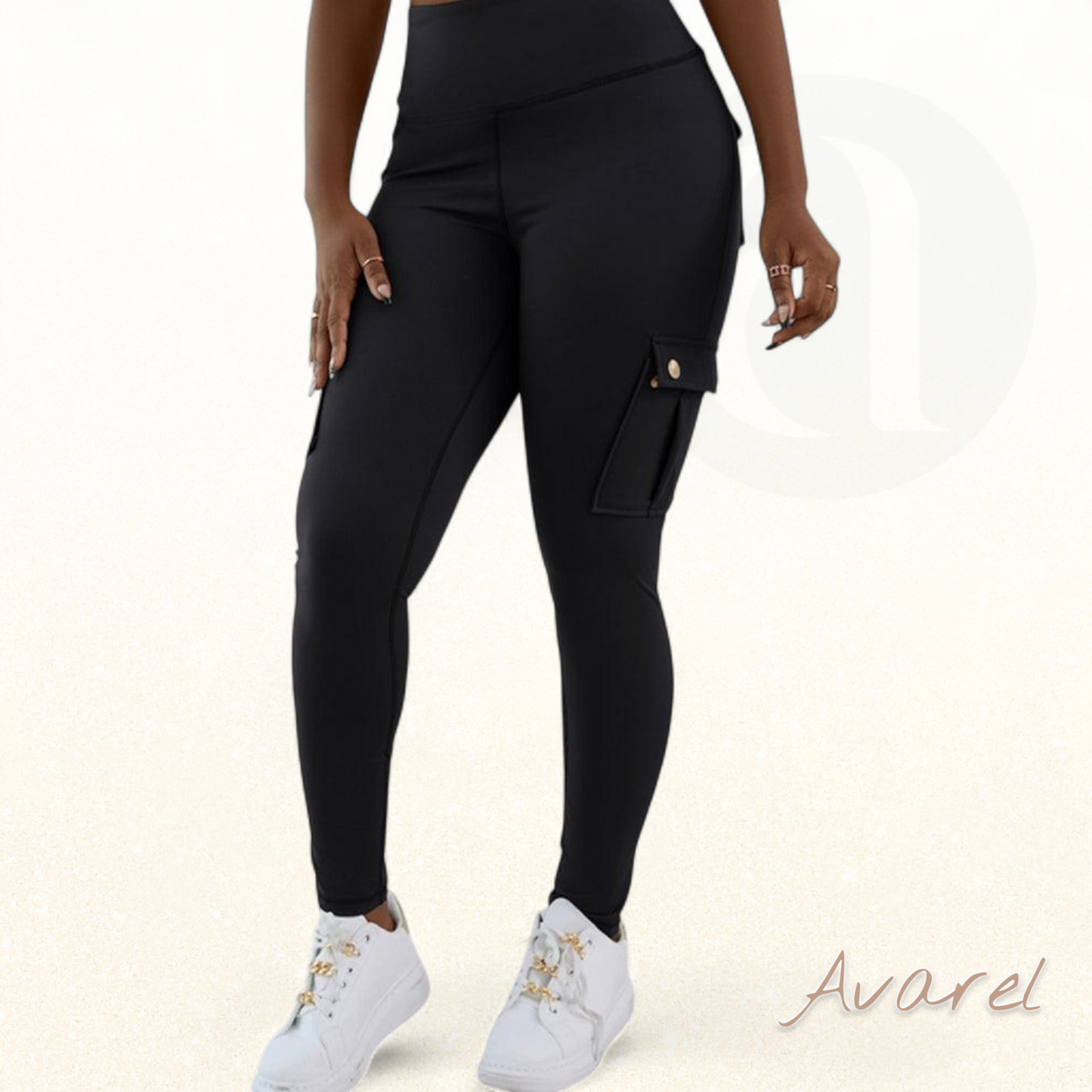 Schnäll trocknendi Po-Lift-Hose mit Hochbundi für en perfekt Sitz