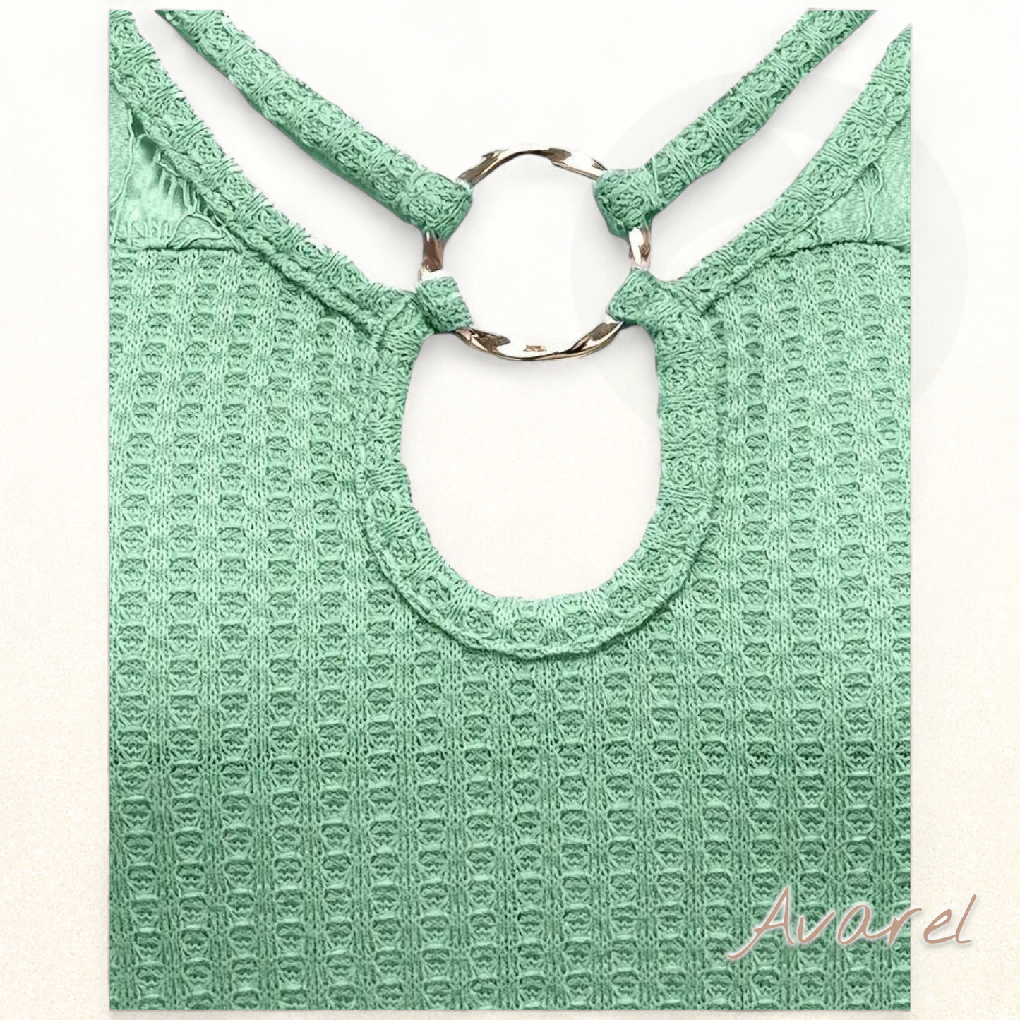 Stilvolls gstrickts T-Shirt mit Spitzeneinsatz für ne eleganten Look