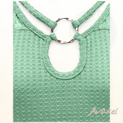 Stilvolls gstrickts T-Shirt mit Spitzeneinsatz für ne eleganten Look