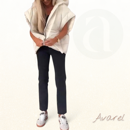 Warni gfütterti Kapuzenjacke im eifarbeigem Design mit Reißverschluss und churze Ärmel