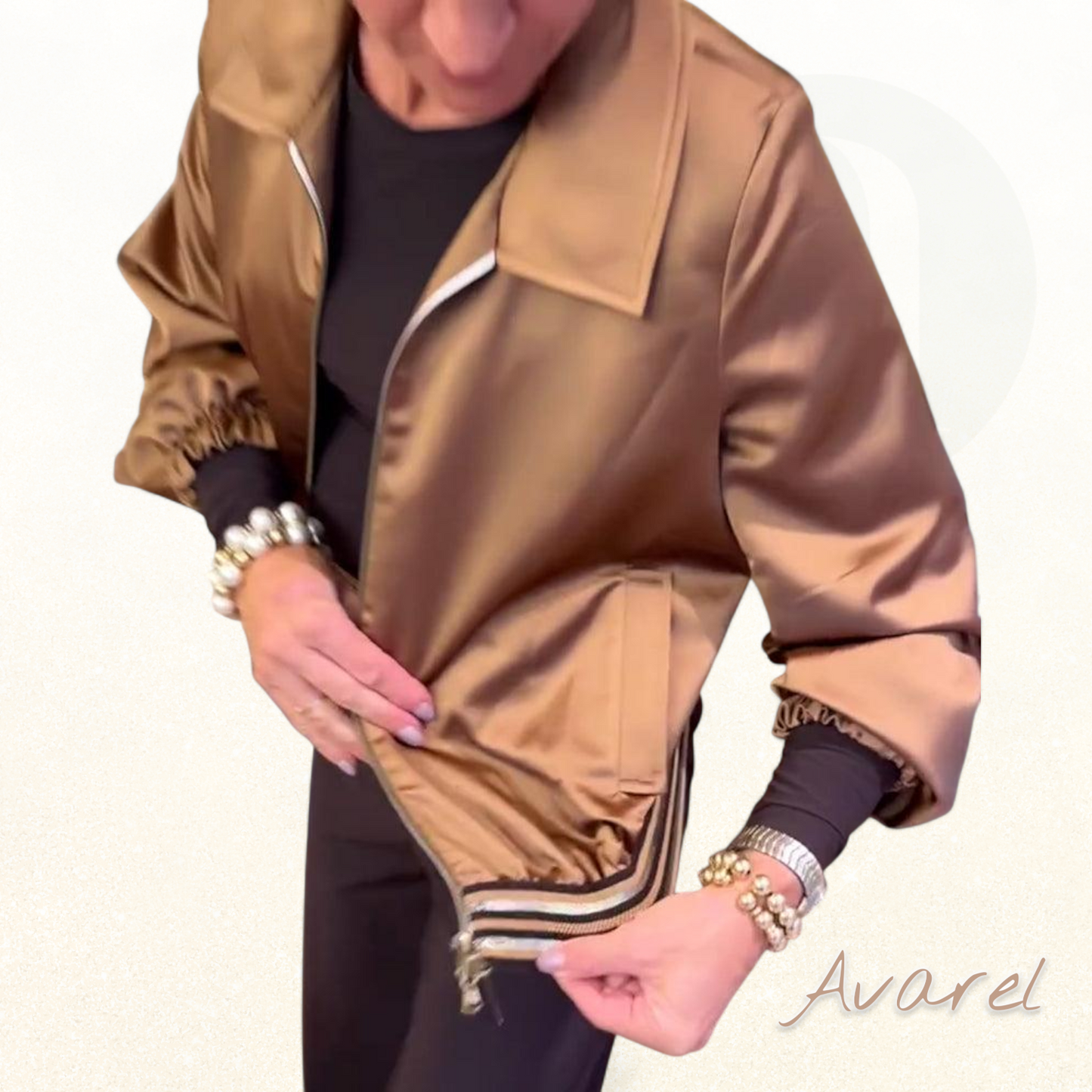 Chic schimmernde, kurze Revers-Mantel in Trend