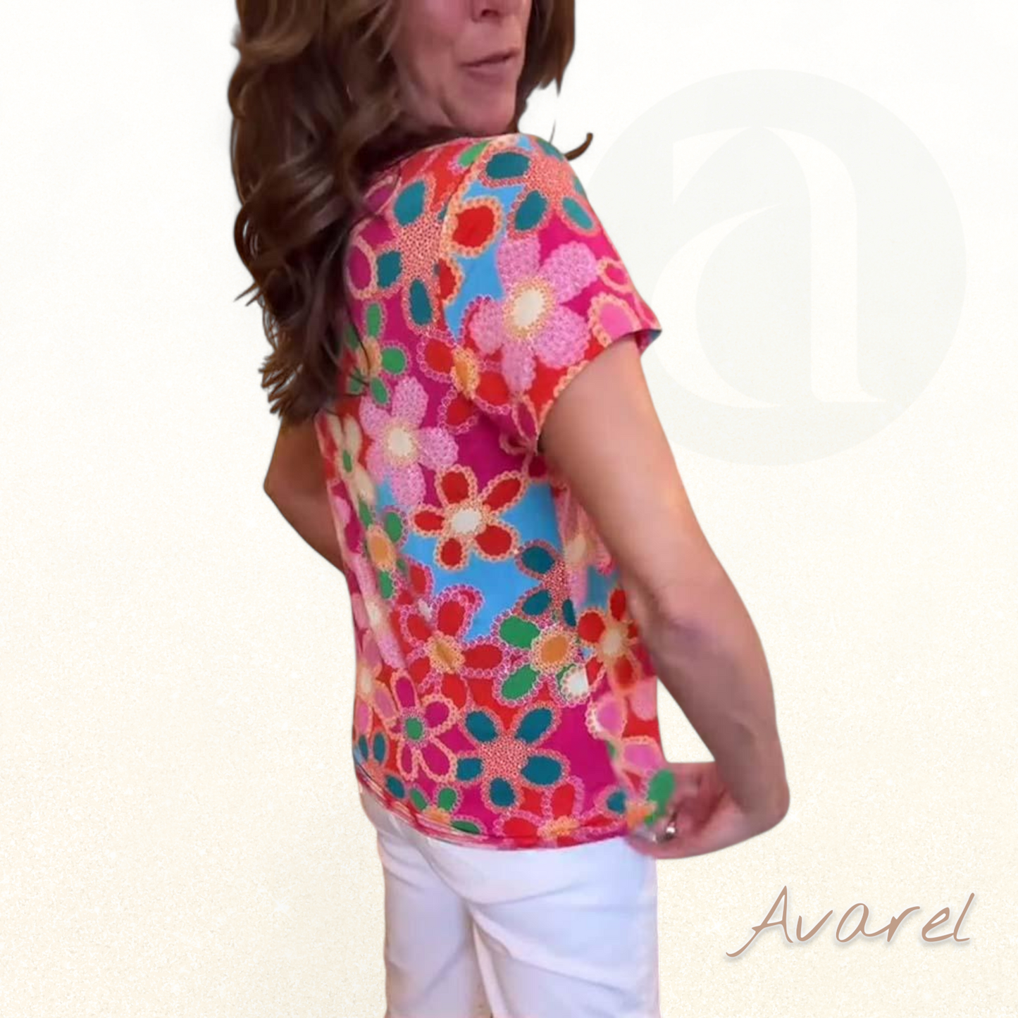 Schönes Slim Fit Kurzarmpulli mit trendy Druck