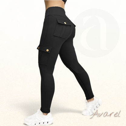 Schnäll trocknendi Po-Lift-Hose mit Hochbundi für en perfekt Sitz