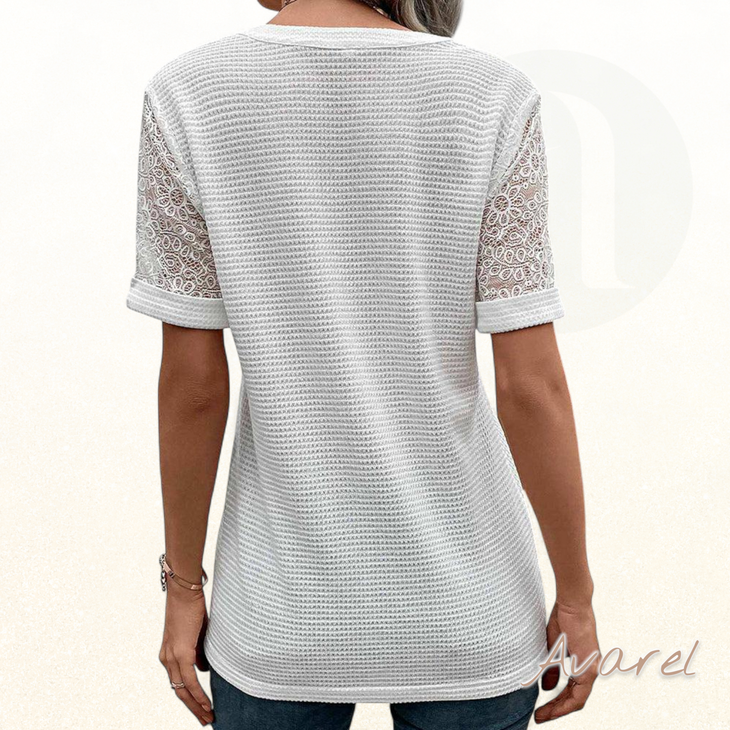 Elegantes einfarbigs Spitzen-T-Shirt mit stilvollem V-Ausschnitt