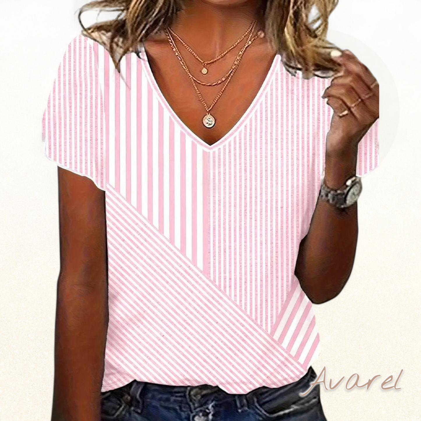 Schickes gestreiftes V-Ausschnitt T-Shirt für en lässige Look