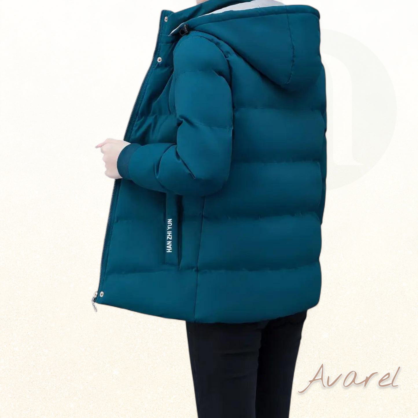 Bequemi warmi Übergangsjacke mit Kapuze im klassischem einfarbige Design