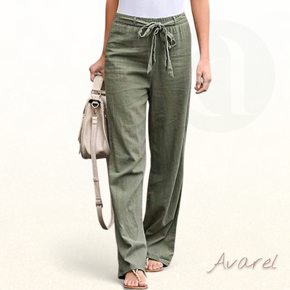 Bequemi Hose mit gschtader Beinlinie und elastischem Bund für optimale Komfort