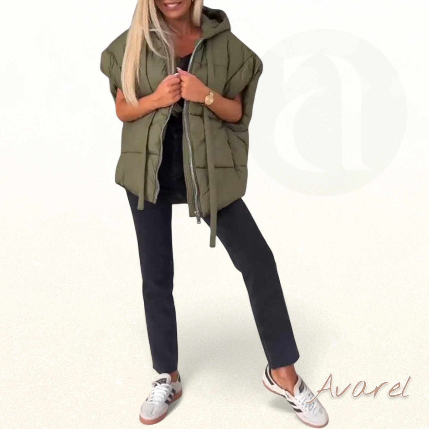 Warni gfütterti Kapuzenjacke im eifarbeigem Design mit Reißverschluss und churze Ärmel