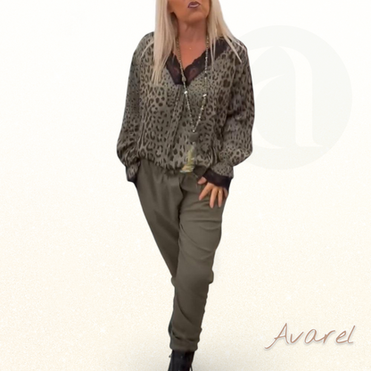 Bequemi einfarbigi Freiziehose mit praktischem Kordelzug