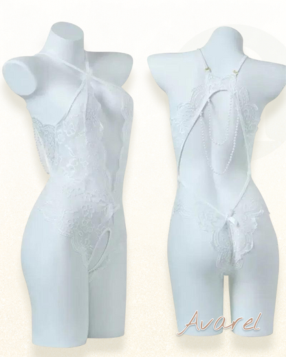 Verführerischer Spitzen-Body mit Rückenfreiheit für einen stilvollen Auftritt