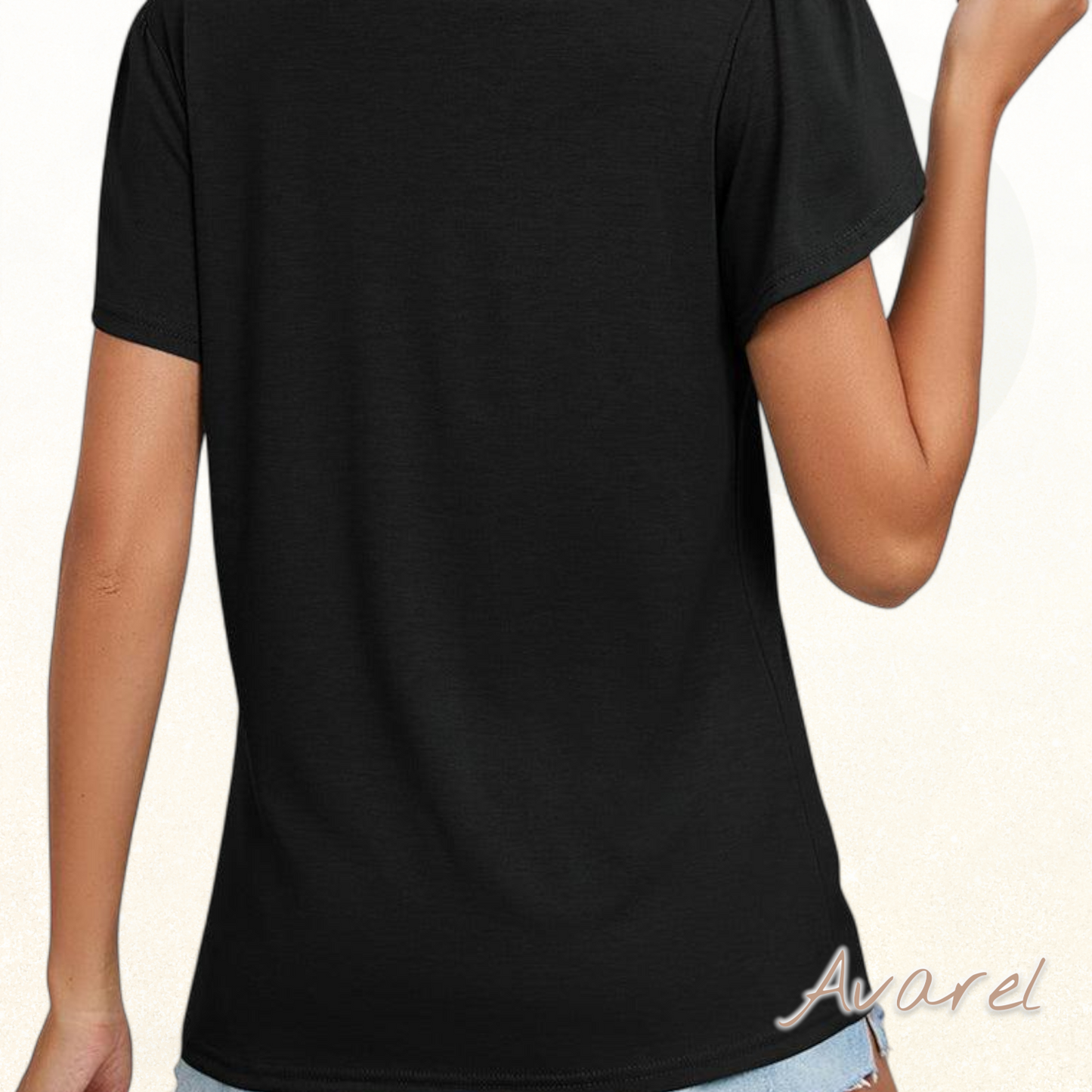 Elegants eifärbigs T-Shirt mit stilvolle Rüschenärmel