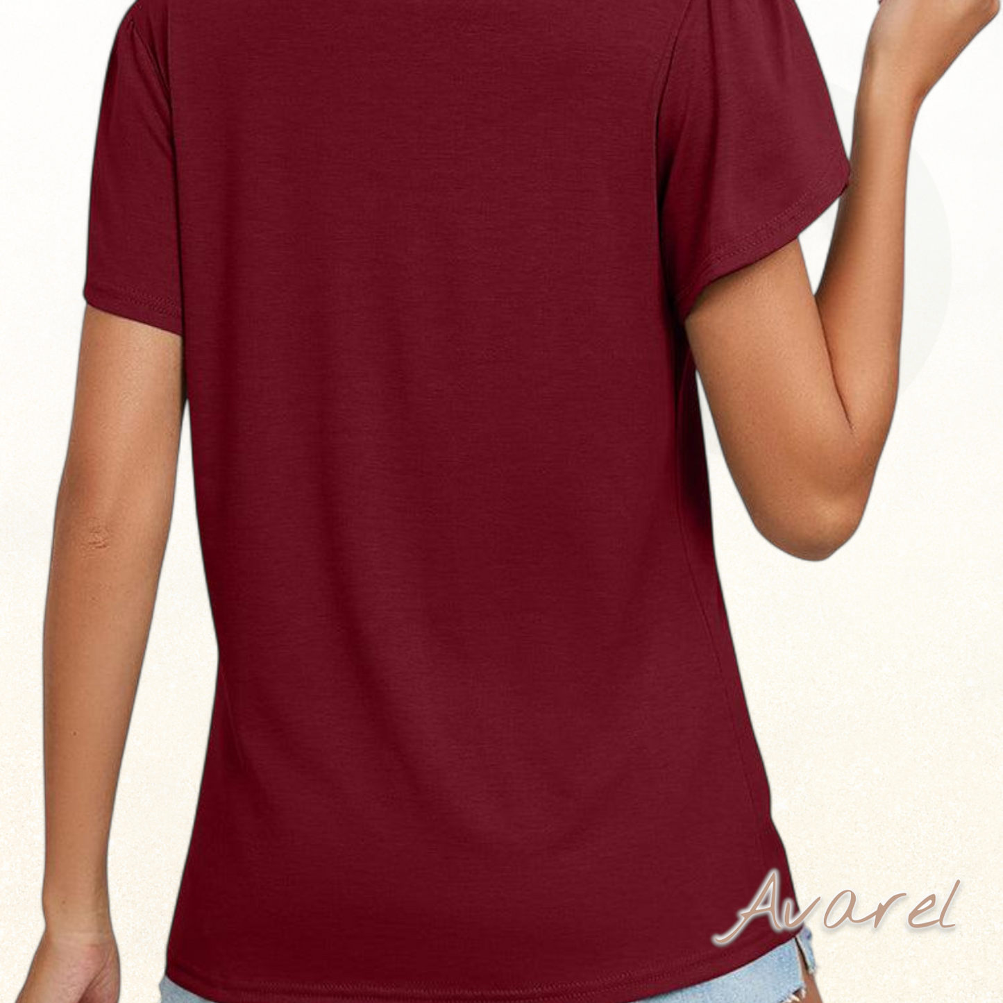 Elegants eifärbigs T-Shirt mit stilvolle Rüschenärmel