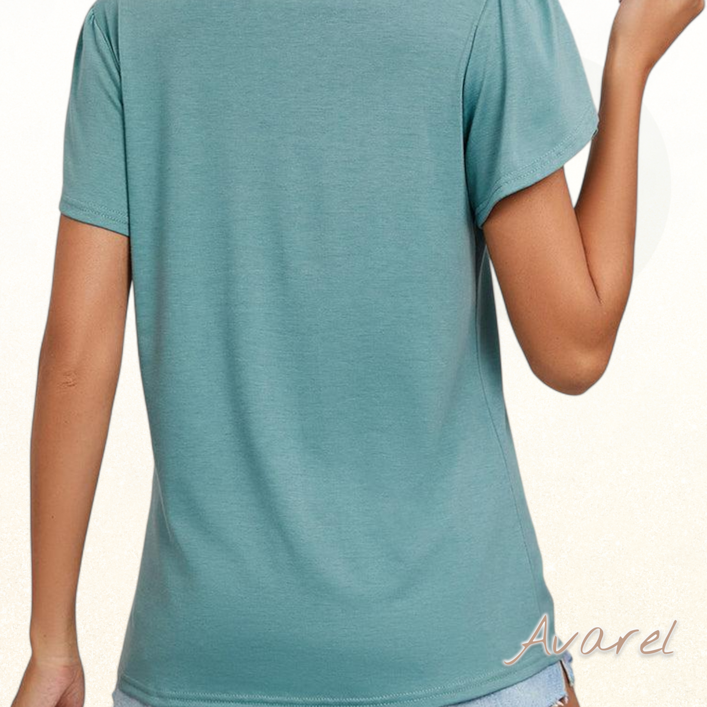 Elegants eifärbigs T-Shirt mit stilvolle Rüschenärmel