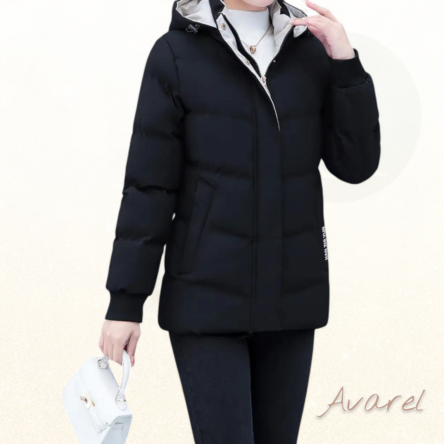 Bequemi warmi Übergangsjacke mit Kapuze im klassischem einfarbige Design