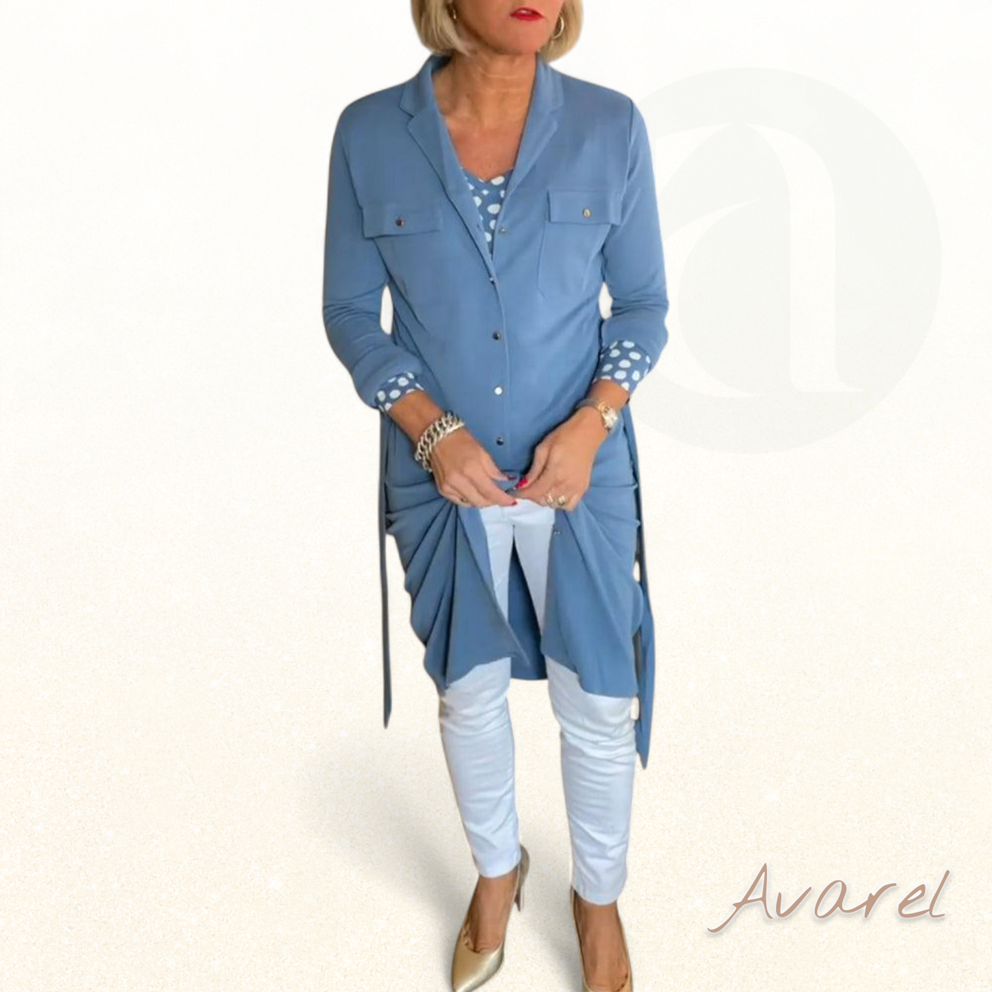 Stilvolle, knopfbare Mantel in elegante Uni-Farbe für en lässige Look