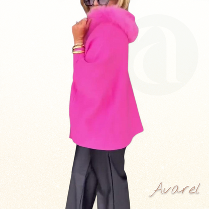 Eleganter Mantel mit stilvollem einfarbigem Pelzkragen