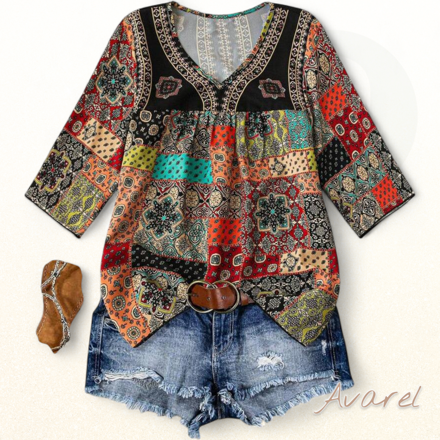 Stylisches plisierte T-Shirt mit Retro-Muster für e moderne Look