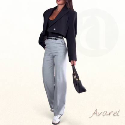 Bequemi gerade Hose in Uni-Farb mit praktische Reißverschlusstasche