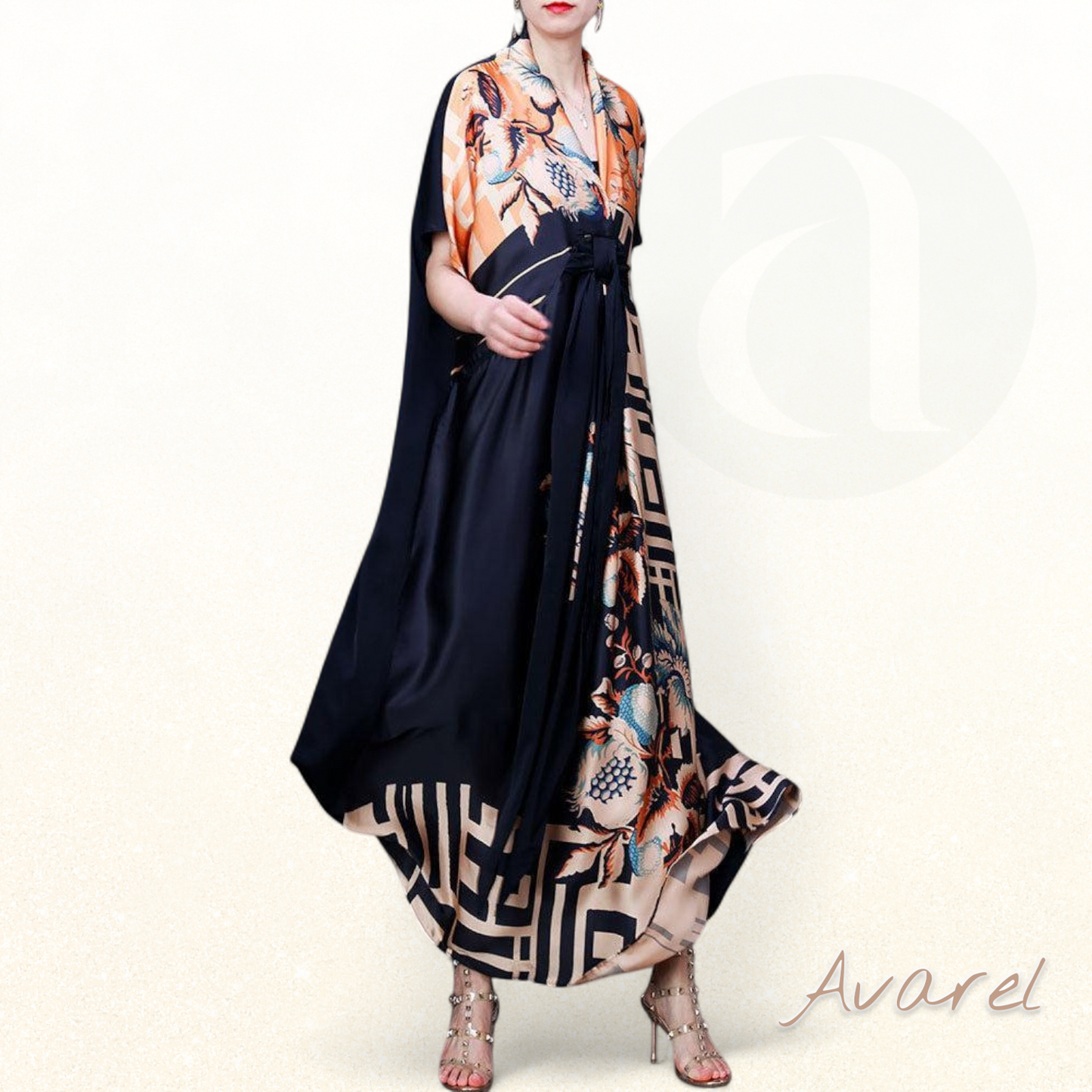 Bunte Seidenkleidung aus Italien mit V-Ausschnitt, asymmetrischem Design und Kurzärmeln