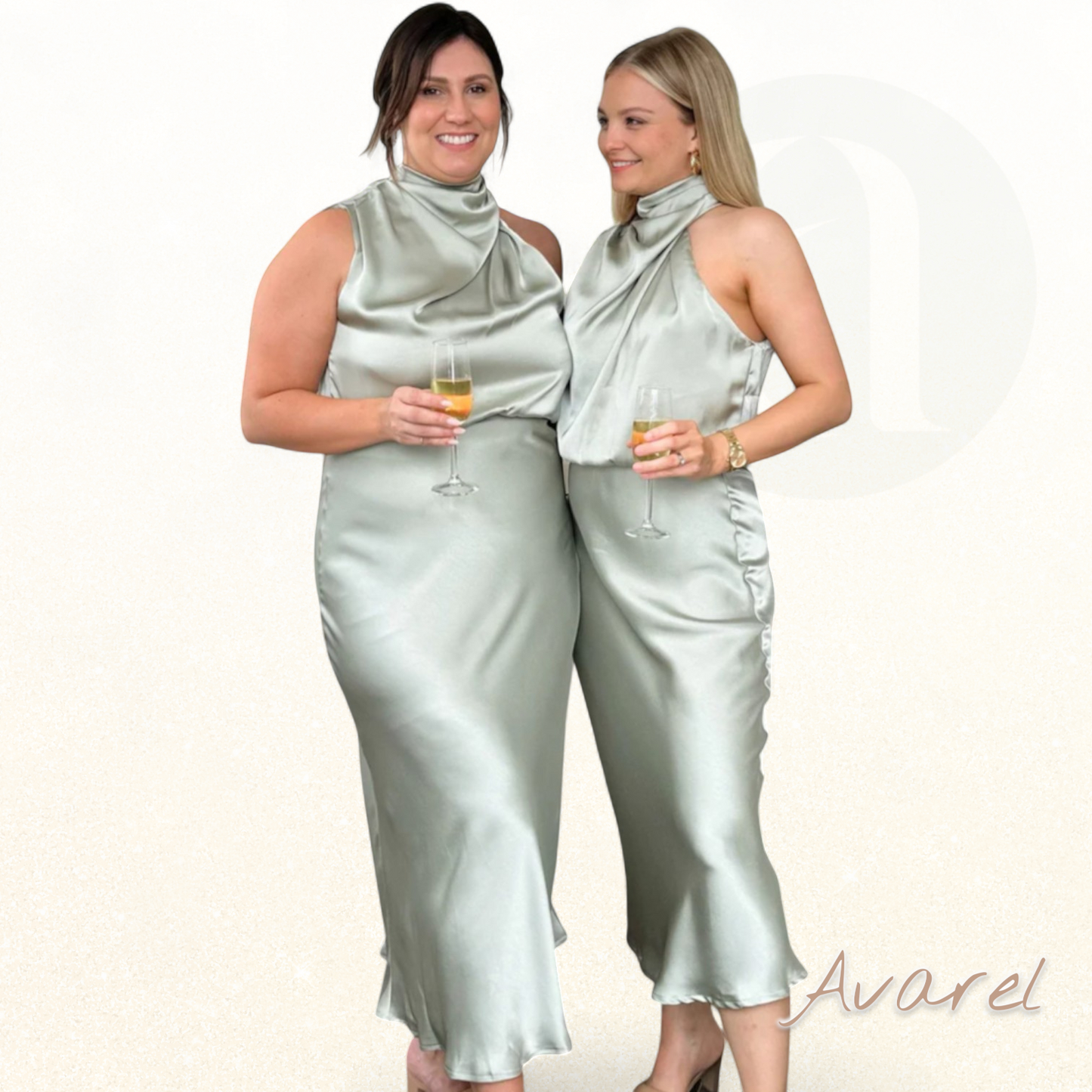 Elegantes Brautkleid aus Satin ärmellos mit Neckholder für einen besonderen Anlass