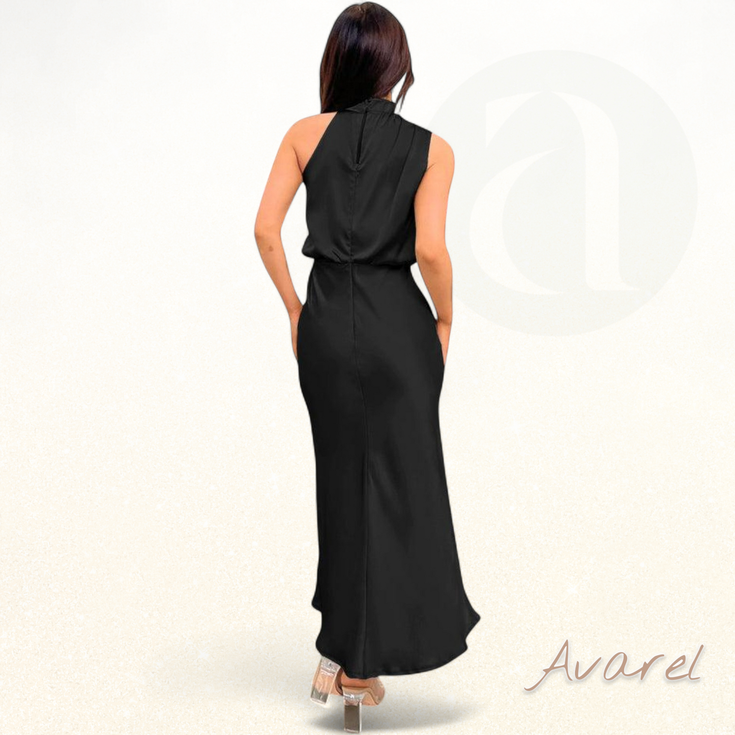 Elegantes Brautkleid aus Satin ärmellos mit Neckholder für einen besonderen Anlass