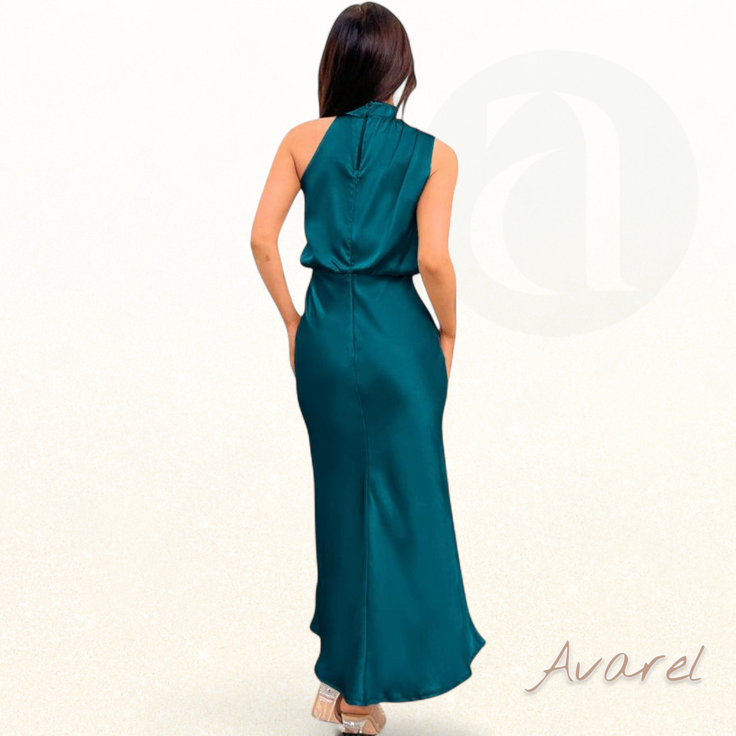 Elegantes Brautkleid aus Satin ärmellos mit Neckholder für einen besonderen Anlass
